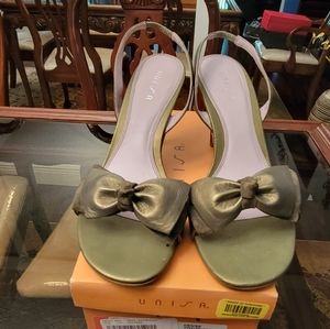 Unisa Denise Metallic Slingback Pumps